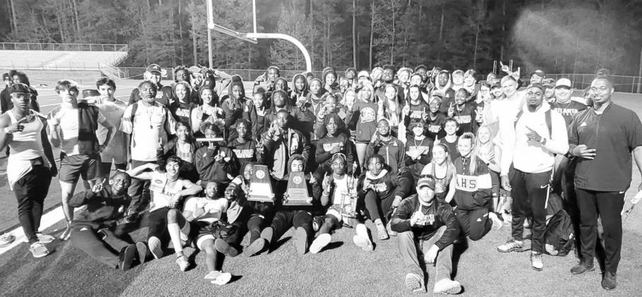Atlanta’s varsity boys’, varsity girls’ and JV boys’ teams won district championships last week at the 14-3A meet hosted by Atlanta. Atlanta’s track program sweeps district meet