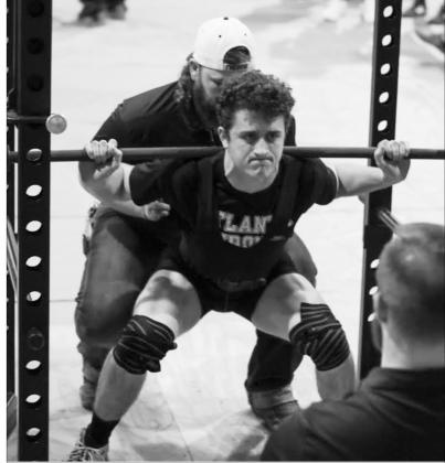 Atlanta Iron takes lifters to Last Chance Qualifier Meet in Maud