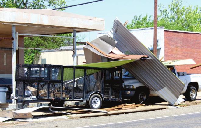 Microburst causes damage throughout county