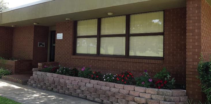 Notice the colorful flowers which welcome the visitor to city hall in Hughes Springs. Notice the colorful flowers which welcome the visitor to city hall in Hughes Springs.