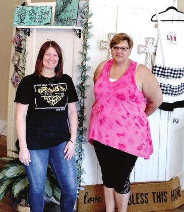 Jenn’s Junktion is now open in Linden