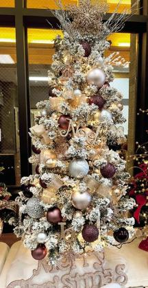 CHRISTUS St. Michael Hospital-Atlanta Auxiliary presents annual Christmas Tree Silent Auction
