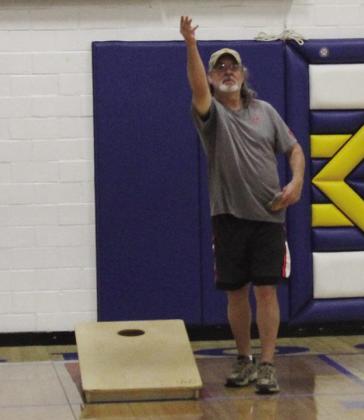 Pineywoods Baggers host cornhole tourney for Bloomburg ISD First Annual Scholarship Fund event