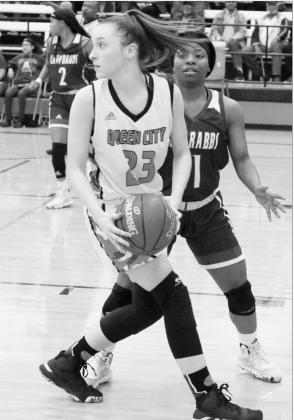 Photo by KENISHA WEBSTER Area Basketball