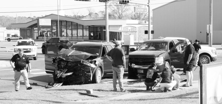 One driver taken to hospital
