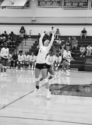 Atlanta’s varsity volleyball team battled Jefferson last week. Photo by KIM SHEPPARD QC tops Mt. Vernon