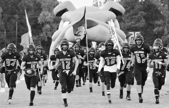 Queen City falls to Quitman on Homecoming night