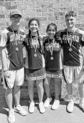 Rabbit netters compete at district, make regionals