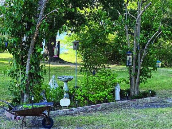 Linden Garden Club Yard of the Month