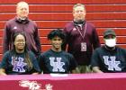 Collins makes it official, signs with Kentucky